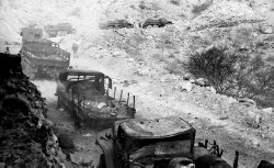 Foto: macchinari del esercito etiopico ridotto in rottomi da guerrigliri eritrei
