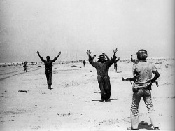 Foto: la resa dei soldati etiopici a Massawa