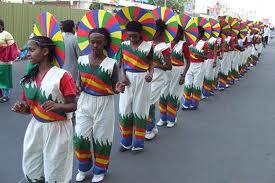 Foto di danzatrici ragazze cunama ad Asmara