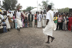 Immagine  danza  di etnia Afar Eritrea