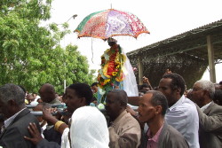 Immagine processione della Madonna ad Asmara