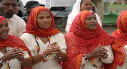Foto: donne saho mentre cantano e ballano Eritrea