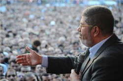Foto di presidente Morsi a piazza Tahrir