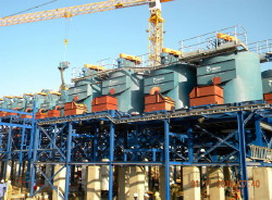 Immagine dei macchinari per estrazione dell'oro in Eritrea