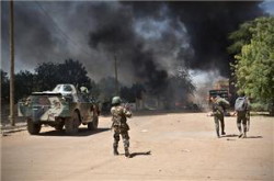 Foto di un momento di guerra in Mali