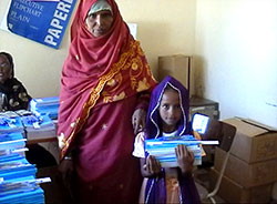 Distribuzione gratuita dei libri scolastici in tutta Eritrea
