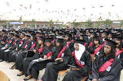 Foto di una giornata di laurea in medicina ad Asmara